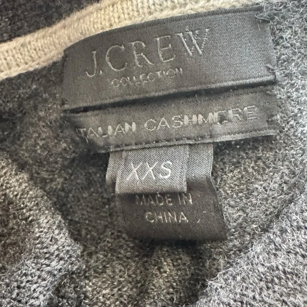 J.‎ Crew cashmere sweater gray XXS C034